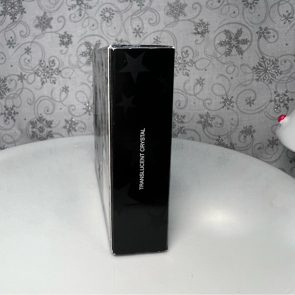 NARS Light Reflecting Setting Pressed Powder | Shade Crystal | Christmas - Picture 4 of 11